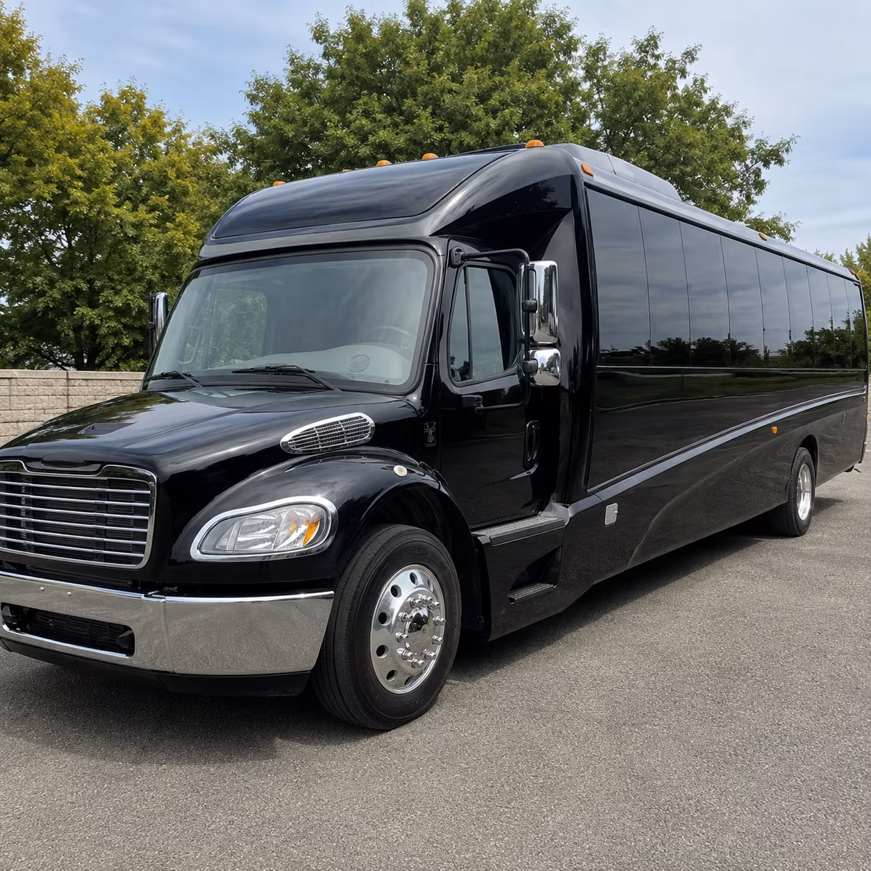 Orlando Airport Shuttle & Transportation party bus exterior