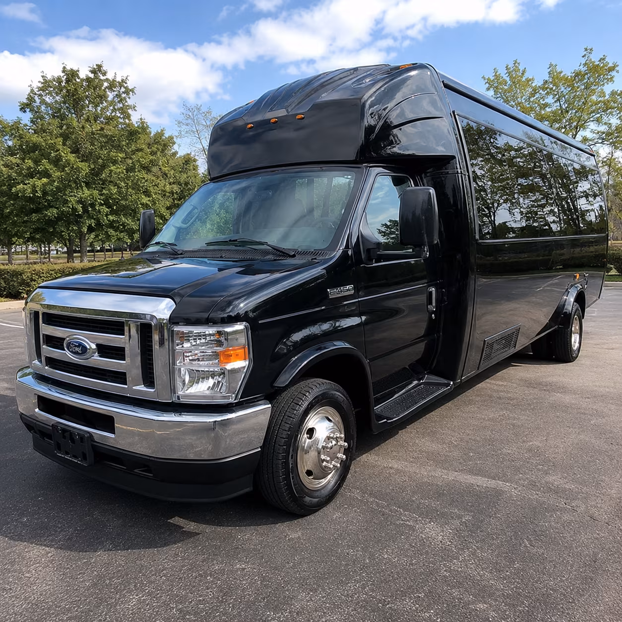 Orlando Birthday, Sweet 16, & Quinceañera Transportation party bus exterior