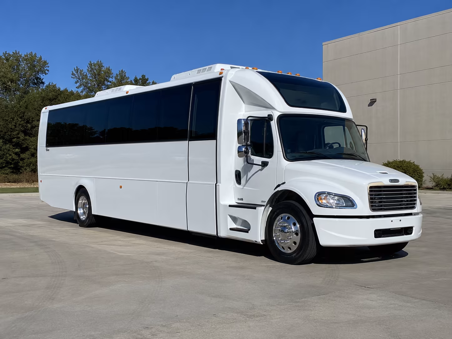 Orlando Birthday, Sweet 16, & Quinceañera Transportation party bus interior