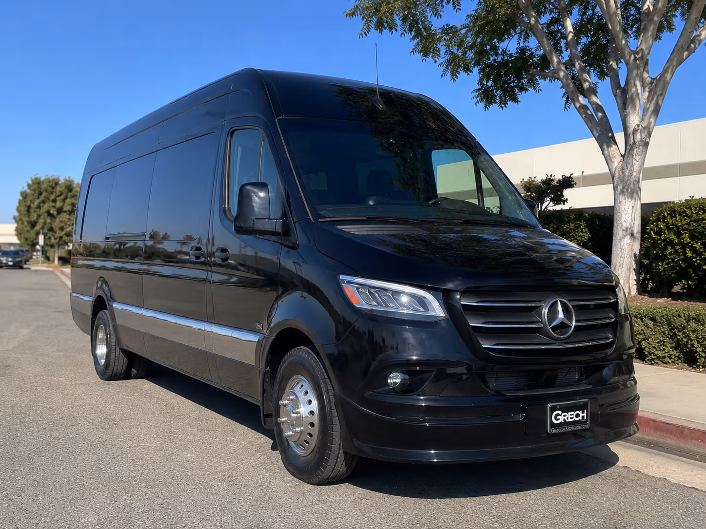 Orlando School Event Transportation party bus exterior