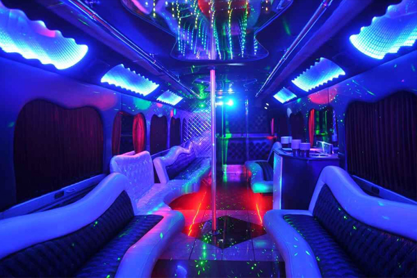 Florida Rentals - Orlando Area Limos, Party Buses & Motor Coaches